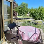 Sea Apartman *